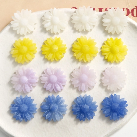 Pastoral Style Frosted Resin Daisy Flower Charms Flatback Resin Cabochons For DIY Jewelry Hair Accessories Phone Case Decoration