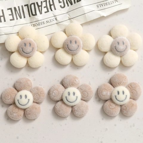 Toppa a Forma di Fiore in Resina Fioccata DIY Con Motivo Faccina Sorridente Decorazione Floreale per Gioielli Mollette