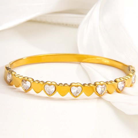 Gold Plated Stainless Steel Heart Shaped Bangle Elegant Zircon Inlaid Hinged Jewelry Bracelet For Women