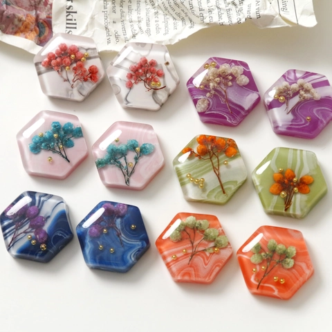 DIY Hars Hexagon Cabochon Bedeltjes Met Droogbloemen En Gouden Kralen Voor Sieraden Maken Telefoonhoesje Haaraccessoires