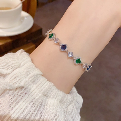 Bracelet Losange de Luxe en Zircon Coloré pour Femme Plaqué Or Argent Cuivre Géométrique Micro Incrustation Bijoux Mode