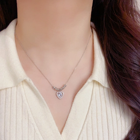 Collier Pendentif Cœur en Cuivre à la Mode avec Strass Perles Rondes Chaîne de Clavicule Bijoux Plaqué Or Argent pour Femme