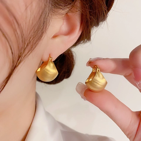 Retro Minimalistische 14K Vergoldete Kupfer Ohrringe Damen Gebürstete Metall U-Förmige Creolen Schmuck Geschenk