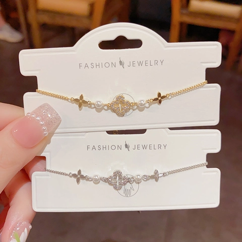 Fashion Hollow Floral Clover Bracelet For Women Copper Real Gold Plating Rhinestone Artificial Pearl Elegant Jewelry Hand Link Chain