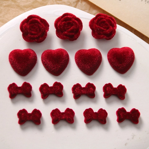 Amuletos de Acrílico DIY Rosa Corazón Lazo Flocado Rojo para Creación de Joyas Clip de Pelo Funda de Teléfono Decoración