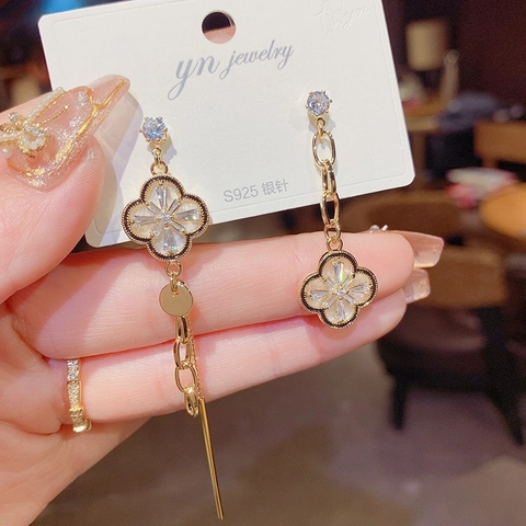 Pendientes Colgantes de Trébol de Cuatro Hojas Asimétricos Con Poste de Plata de Ley 925 Cobre Bañado en Oro Zirconia Borla Pendientes para Mujer Joyería Regalo