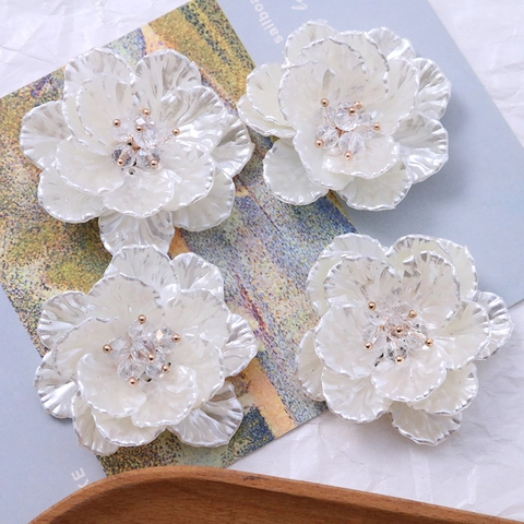 Materiale per Gioielli Fai-da-te a Forma di Fiore di Camelia Perlata Multistrato per Orecchini Fermagli Fatti a Mano Perla Strass