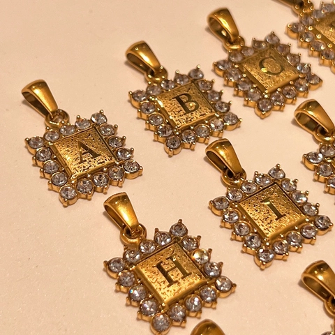 Stainless Steel 18K Gold Plated Zirconia Letter Pendant Necklace For Women INS Personalized Pave Initial Square Pendant Necklace