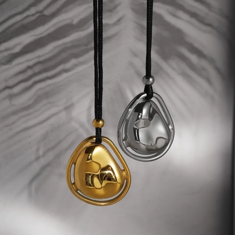Vintage 18K Gold Plated Stainless Steel Irregular Geometric Pendant Necklace For Women Minimalist Leather Cord Jewelry