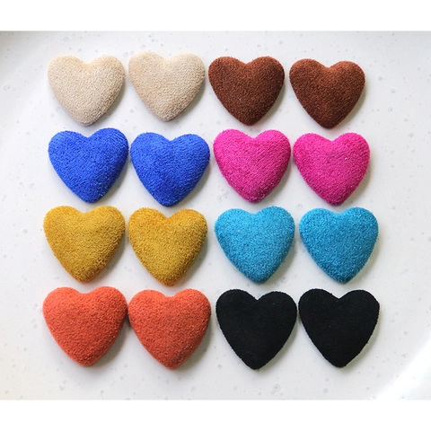 Botones Acolchados en Forma de Corazón de Felpa de Lana de Imitación Material de Bricolage para Abrigo Horquilla Funda de Teléfono
