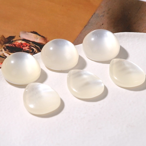 Cabochon in Resina Perla Artificialta Minimalista per Creazione Gioielli DIY Imitazione Conchiglia Effetto Occhio Gatto Tondo Goccia