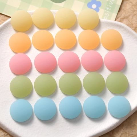 Ciondoli Tondi in Resina Opaca Fai-da-te Patch Satinate Retro Piatto per Orecchini Fermagli per Capelli Decorazione Cover Telefono
