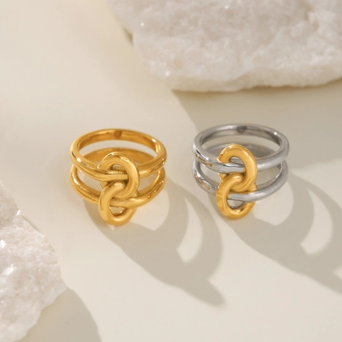 Minimalist 18K Gold Plated Stainless Steel Interlocking Double Layer Knot Ring For Women Fashion INS Style Jewelry Ring