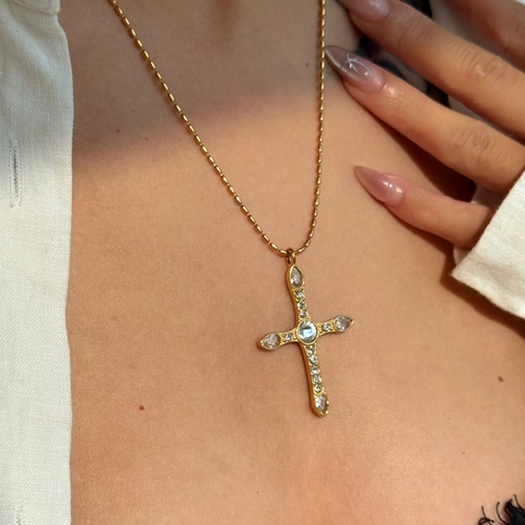 Luxury 18K Gold Plated Stainless Steel Cross Pendant Necklace For Women Rhinestone Inlaid Bead Chain Fashion Jewelry