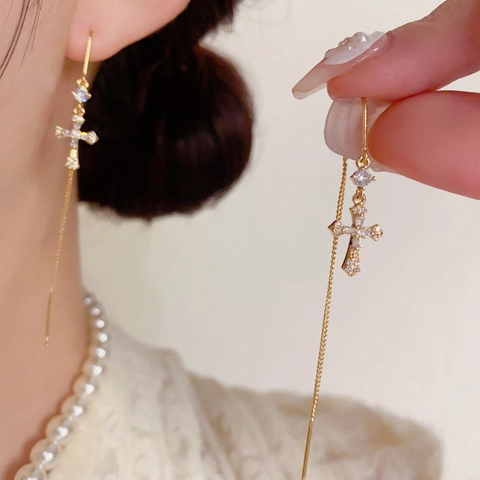 Boucles d'Oreilles Ligne d'Oreille Élégantes avec Croix en Zircon et Long Gland en Cuivre Plaqué Or 14K Argent pour Femme