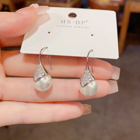 Pendientes Largos de Cobre con Perla Artificial Forma Geométrica de Rombo Incrustados con Strass Joyería para Mujer