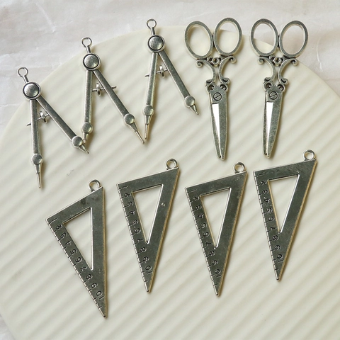 Vintage Lega Invecchiato Cancelleria Ciondoli Compasso Righello Forbici Per DIY Gioielli Artigianato Accessori Componenti