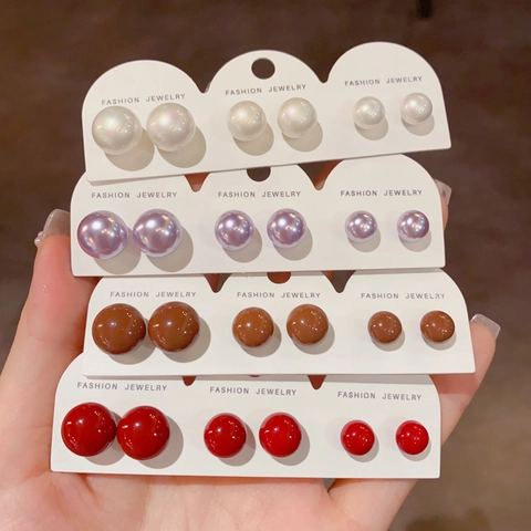 Boucles d'Oreilles Clous en Cuivre avec Perle Artificielle Élégantes pour Femmes Plaqué Or 14K Clous à Billes Rondes