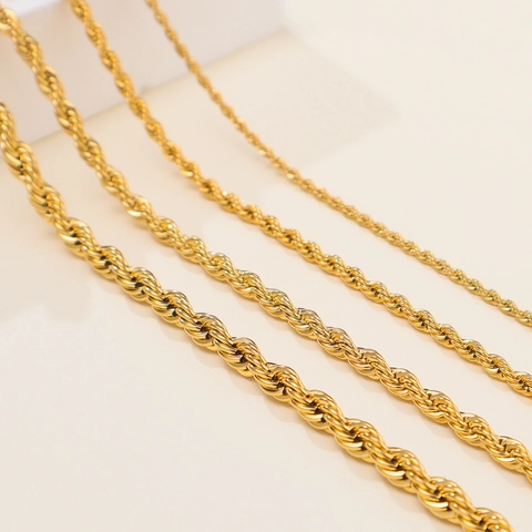 18K Vergoldete Edelstahl Seilkette Halskette Für Damen Minimalistische Individuelle Gedrehte Kette Schmuck Geschenk