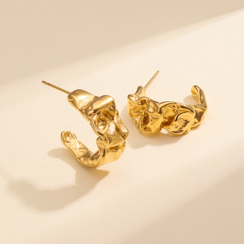18K Vergoldet Edelstahl Geschmolzene Textur C-Förmige Creolen Für Damen Französisches Retro Minimalistisch Unregelmäßiger Schmuck