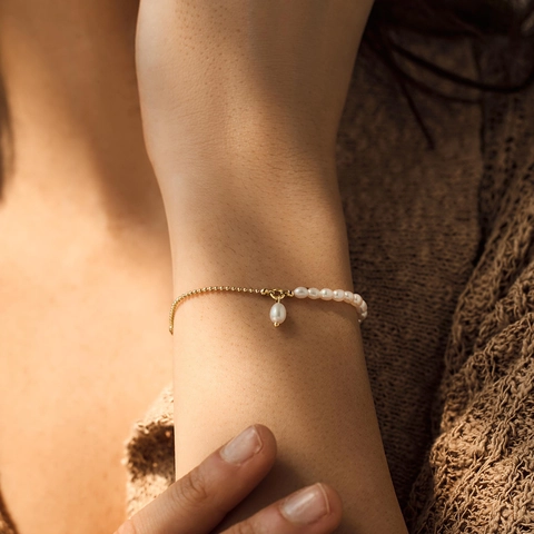 18K Gold Plated Stainless Steel Freshwater Pearl Bracelet For Women Minimalist Fashion Elegant Charm Hand Jewelry Accessory