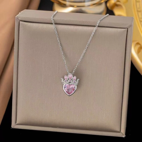 Parure de Bijoux Collier Pendentif Cœur Couronne en Acier Titane Strass Rose Et Bague Réglable Ouverte Pour Femme Quotidien