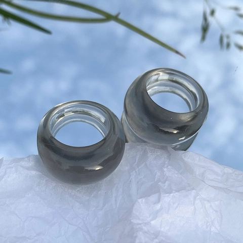 Minimalist Smoky Gray Transparent Resin Chunky Ring For Women Modern Geometric Acrylic Finger Ring Fashion Jewelry Gift