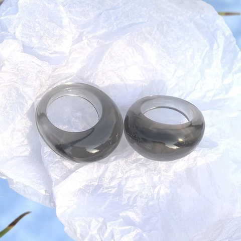 Minimalist Smoky Gray Transparent Resin Chunky Ring For Women Modern Geometric Acrylic Finger Ring Fashion Jewelry Gift