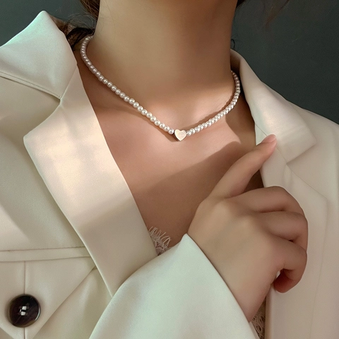 Elegant Freshwater Cultured Rice Pearl Necklace With Metal Heart Pendant Minimalist Choker For Women Lightweight Jewelry