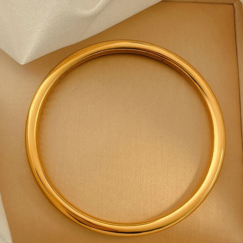 Brazalete de Acero de Titanio Color Oro Antiguo para Mujer Minimalista Sólido Redondo Textura de Arena Espejo Joyería de Mano