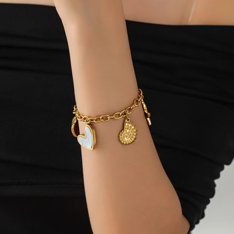 Pulsera De Dijes De Acero Inoxidable Chapado En Oro De 18K Océano Estrella De Mar Concha Corazón Joyería Para Mujer