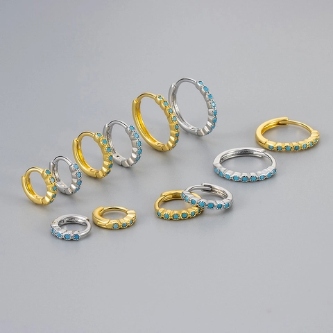 Eenvoudige Koperen Creolen Turkoois Kleur Zirconia Rij Inleg Goud Zilver Verguld Ronde Oorbellen Vrouwen Sieraden