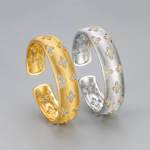 Vintage Copper Zirconia Brushed Cuff Bangle For Women Hollow Out Clover Pattern Gold Silver Plated Elegant Jewelry Gift