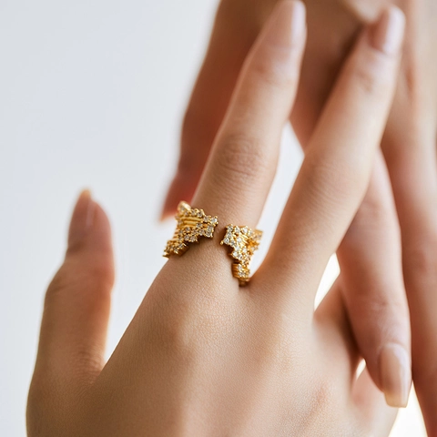 Elegant Copper Zirconia Open Ring For Women Adjustable Gold Plated Finger Ring Fashion Minimalist Sophisticated Jewelry