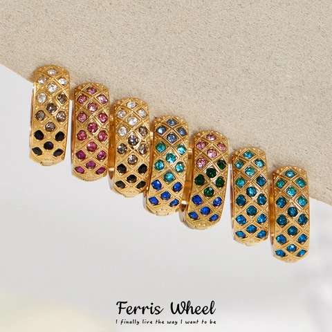 Vintage Stainless Steel Zirconia Hoop Earrings Gold Plated Quilted Pattern Elegant Light Luxury Starry Sky Jewelry For Women