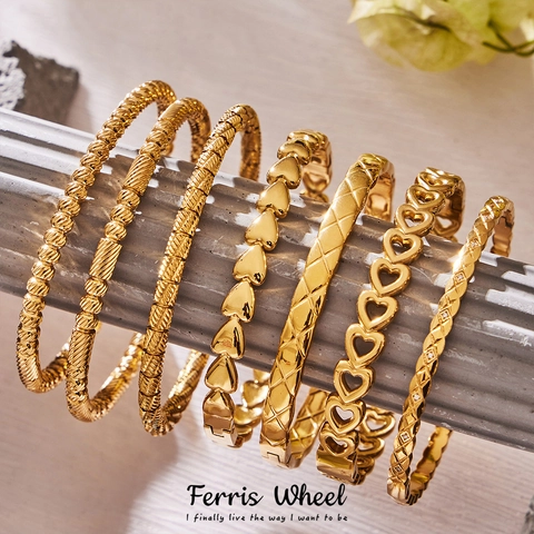 Bracciale Rigido Minimalista in Acciaio Inossidabile per Donna Modello Geometrico a Cuore Fibbia Oro Argento Placcato Gioielli di Moda