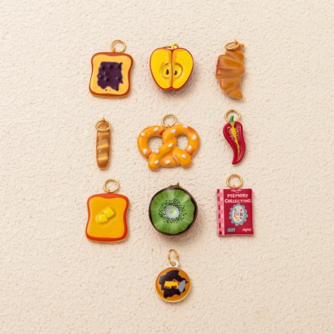 Creative Food Series Stainless Steel Enamel Fruit Bread Tomato Apple Kiwi Pendant Necklace For Women Copper Chain Jewelry