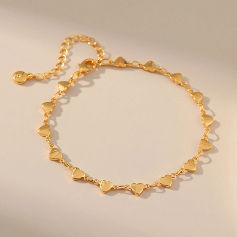 Sweet Minimalist Copper 18K Gold Plated Heart Chain Bracelet For Women Elegant Small Fresh Heart Dangle Bracelet Jewelry