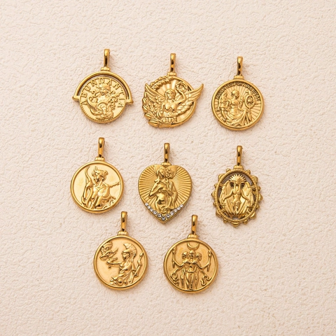 Vintage Edelstahl Gold Plattiert Mythologische Geprägte Anhänger Halskette Für Damen Mythische Engel Göttin Relief Schmuck