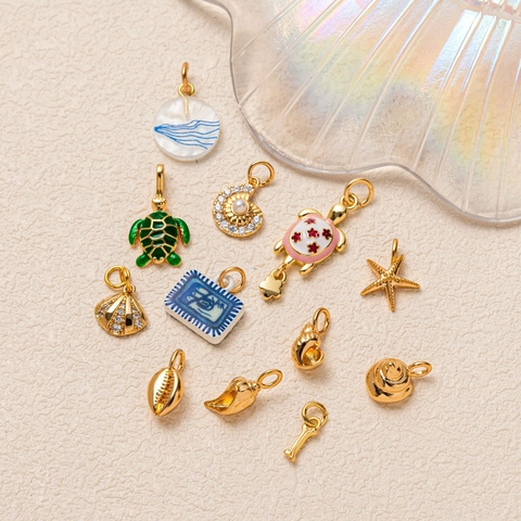 Collana con Ciondolo in Rame Tema Oceano Donna Zirconia Smalto Tartaruga Stella Marina Conchiglia Placcata Oro Gioielli