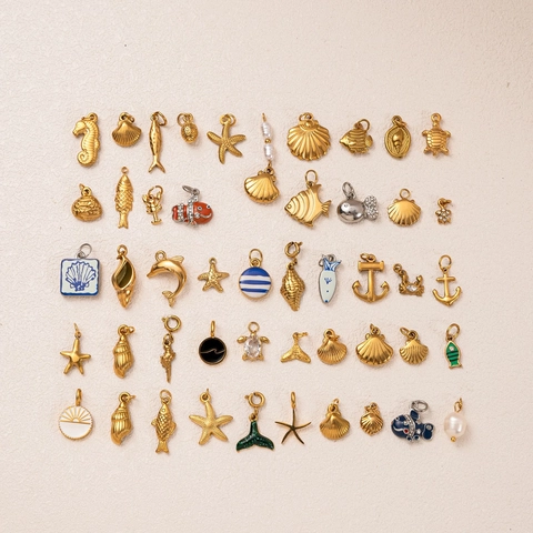 Serie Océano Colgantes de Acero Inoxidable Chapados en Oro 18K Esmalte Diamantes de Imitación Animales Marinos Charms para Mujer DIY Joyería Estrella de Mar Concha Hipocampo Cola de Ballena Colgantes