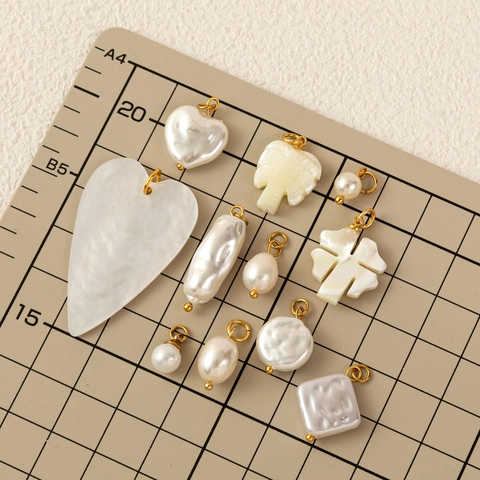 Stainless Steel Necklace With Artificial Pearl Shell Heart Clover Palm Tree Pendant 18K Gold Plated Jewelry For Women