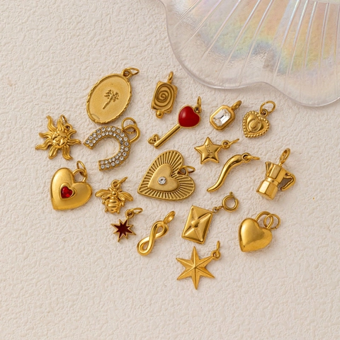 Stainless Steel Pendant Necklace Literary Retro Heart Star Moon Chili Bee Key Lucky Charm Rhinestone Jewelry For Women Men