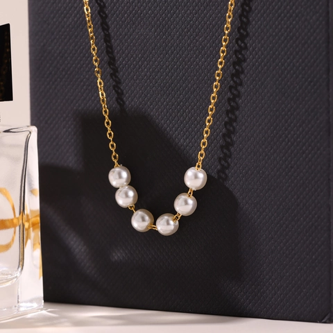 Stainless Steel Shell Artificial Pearl Necklace For Women Elegant 18K Gold Plated Minimalist Clavicle Chain Jewelry Gift