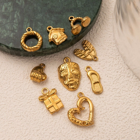 Edelstahl Anhänger Halskette Vakuum Galvanisiert 18K Gold Maske Herz Geschenkbox Schuhform Halsschmuck Damen Herren DIY Retro Accessoires