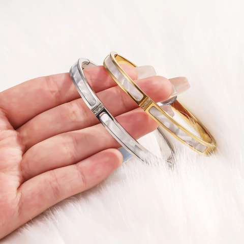 Fashion Stainless Steel Shell Inlaid Bangle For Women Minimalist Oval 18K Gold Plated Rhinestone Cuff Bracelet Jewelry Gift