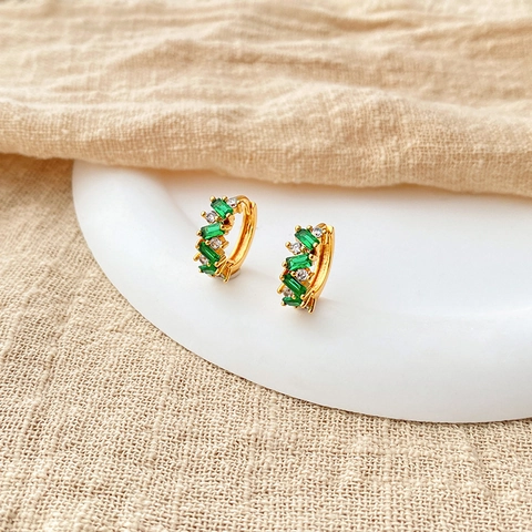18K Vergoldet Kupfer Huggie Ohrringe Geometrisch Rund Regenbogen Baguette Zirkonia Eingelegt Mode Pendeln Schmuck Für Damen