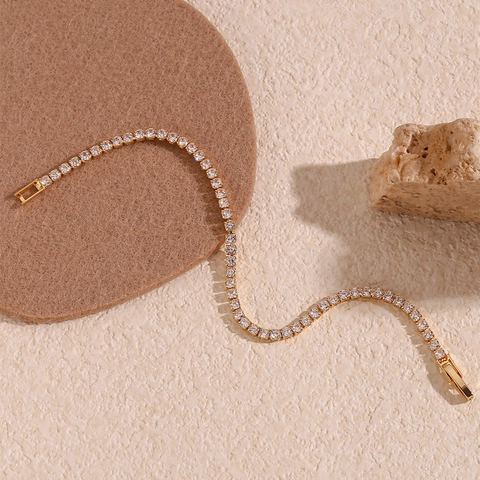 Bracelet de Tennis en Cuivre et Zirconia pour Femme Minimaliste Plaqué Or 14K Chaîne de Bracelet Bijoux de Mariage Luxe