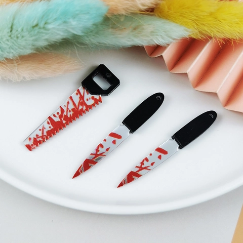 Éclaboussures de Sang Halloween Poignard Scie Breloques en Acrylique pour Bricolage Boucles d'Oreilles Collier Gothique Horreur