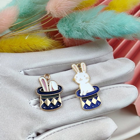Charmants Pendentifs en Alliage Émaillé Lapin au Chapeau Magique pour la Fabrication de Bijoux DIY Boucles d'Oreilles Bracelet
